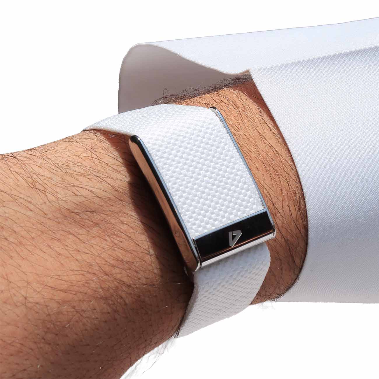 Dash Strap for Whoop 5 MG / White with Shiny Silver Frame