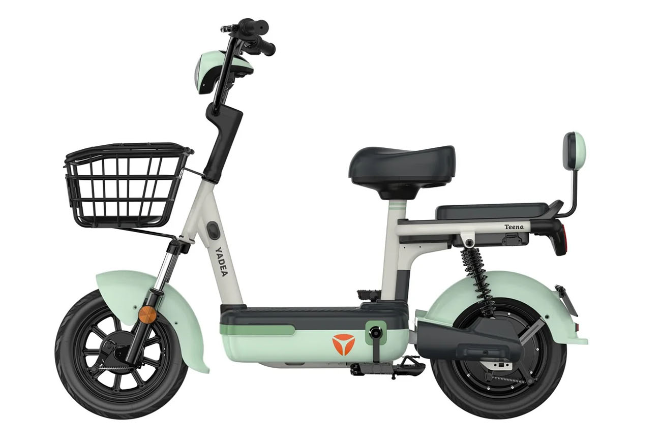 Yadea Teena Electric Scooter / Battery Powered / Sleek & Practical Design / Green