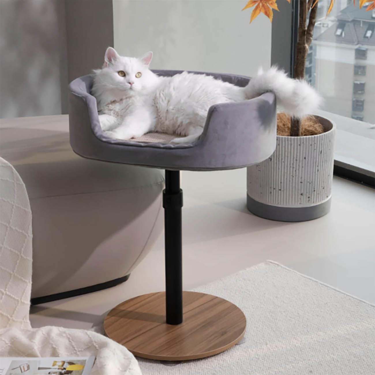 Cat Floor Stand / Adjustable Height / Elegant & Portable Design